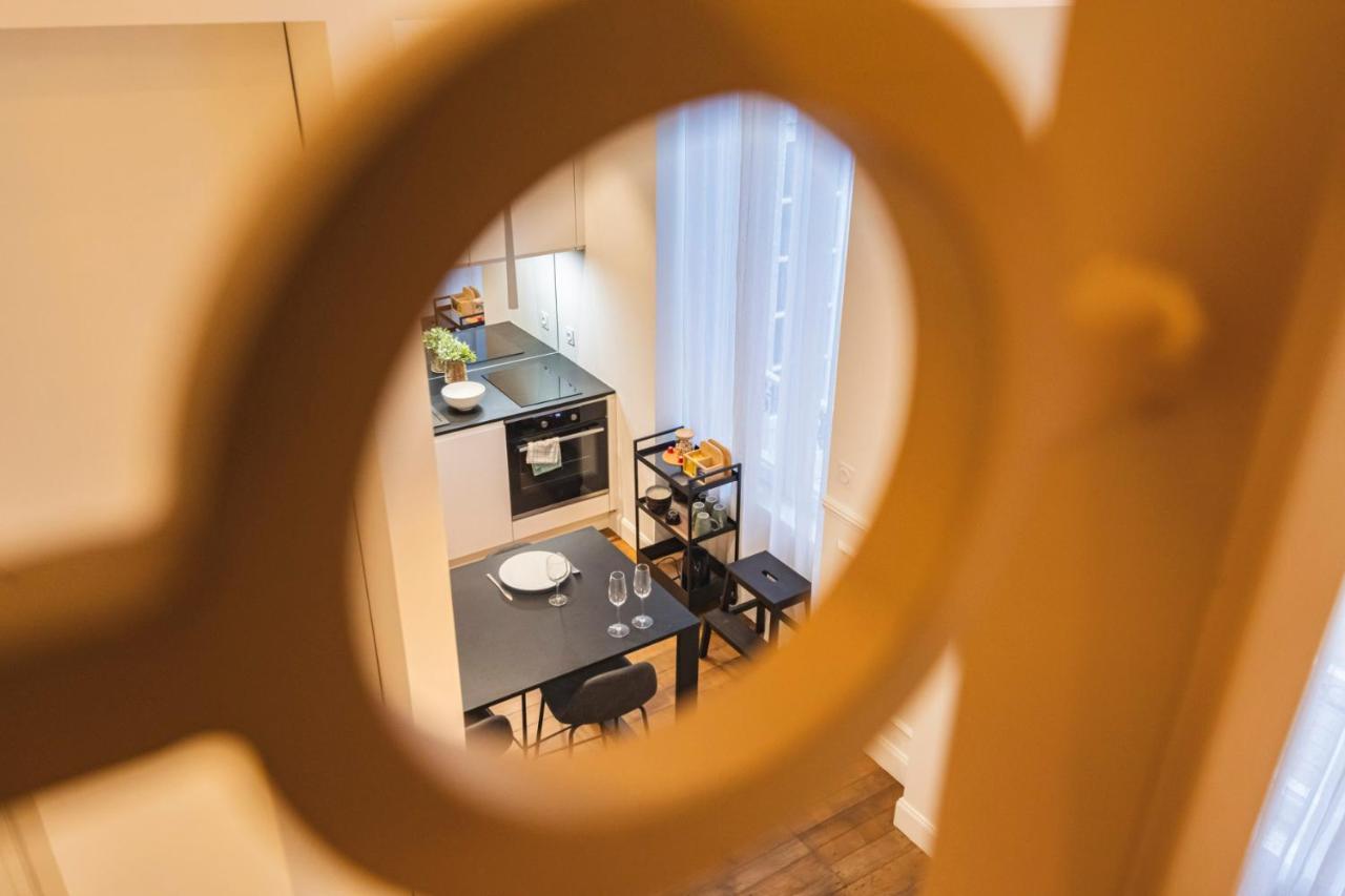 Charmant Studio Hypercentre Reims Apartment Exterior photo